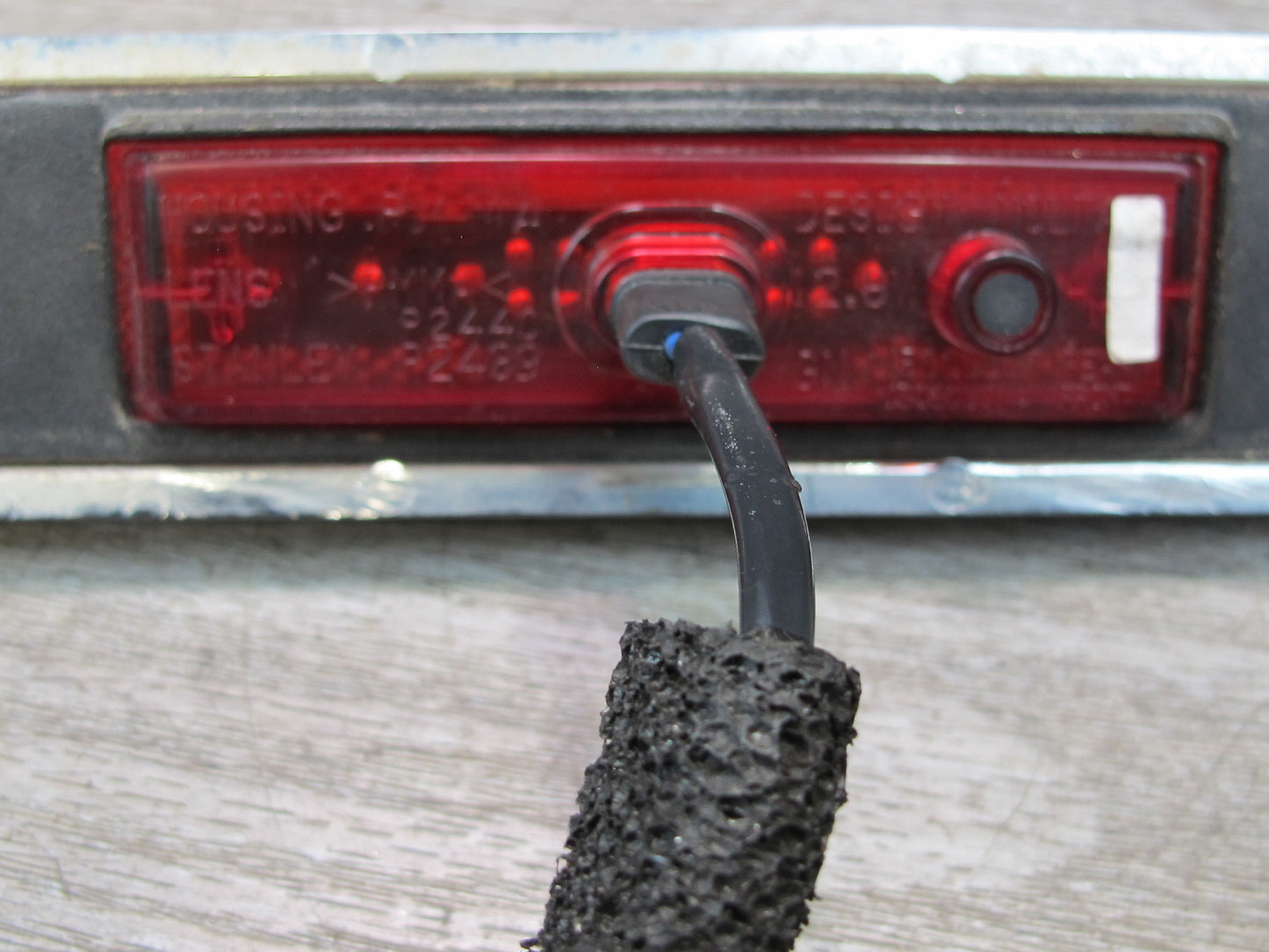 2003-2009 Hummer H2 Rear Left & Right Side Marker Lamp Light Set