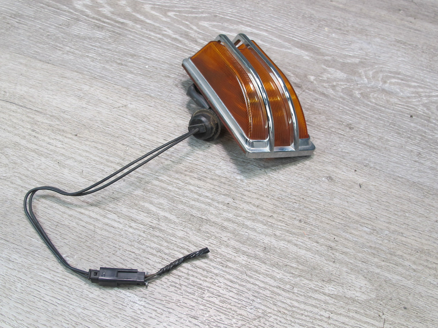 2003-2009 Hummer H2 Front Roof Clearance Marker Light Lamp Set of 2