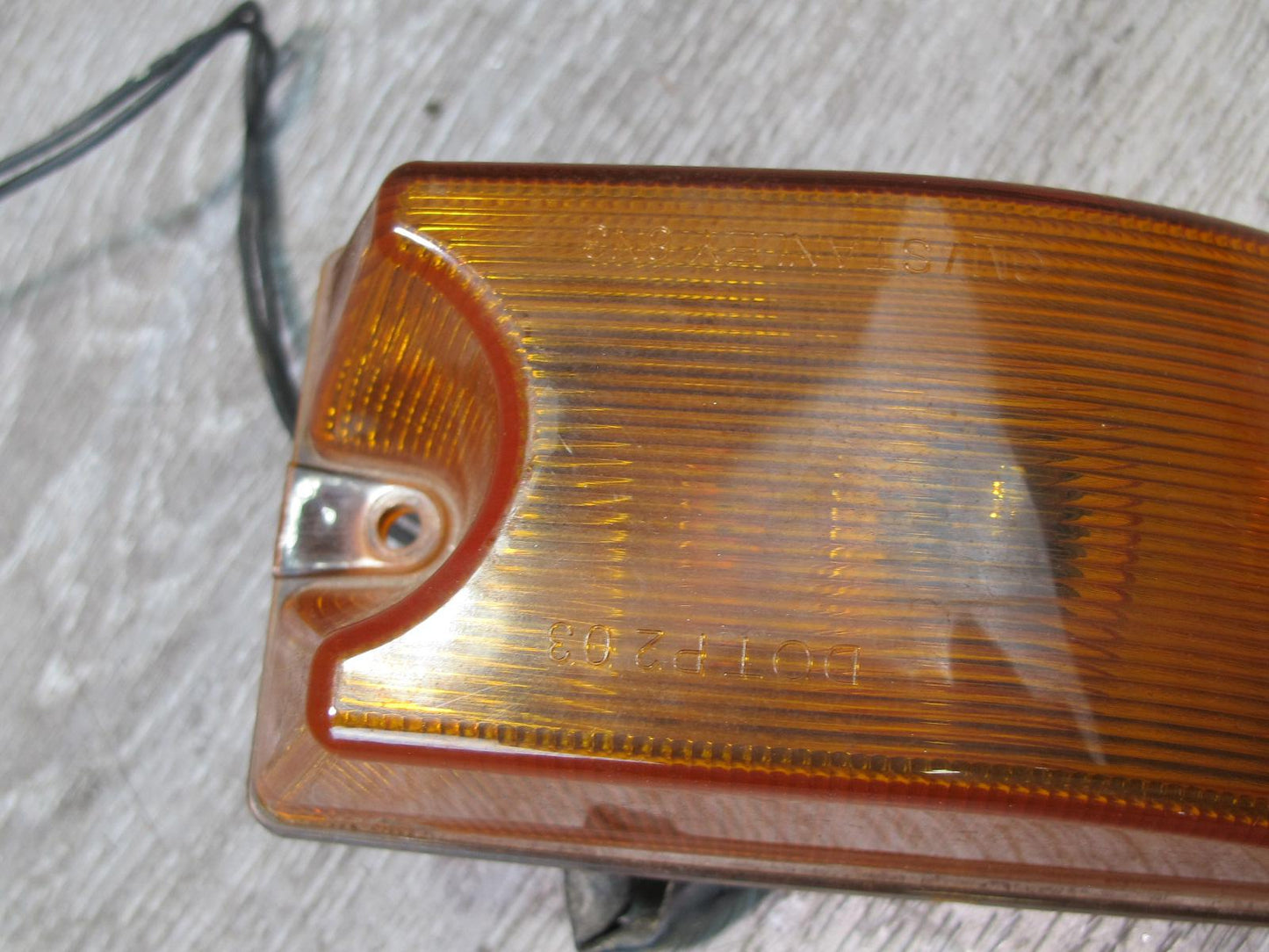 2003-2009 Hummer H2 Front Roof Clearance Marker Light Lamp Set of 2