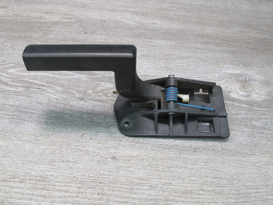 2003-2007 Hummer H2 Front Left Driver Side Door Interior Handle