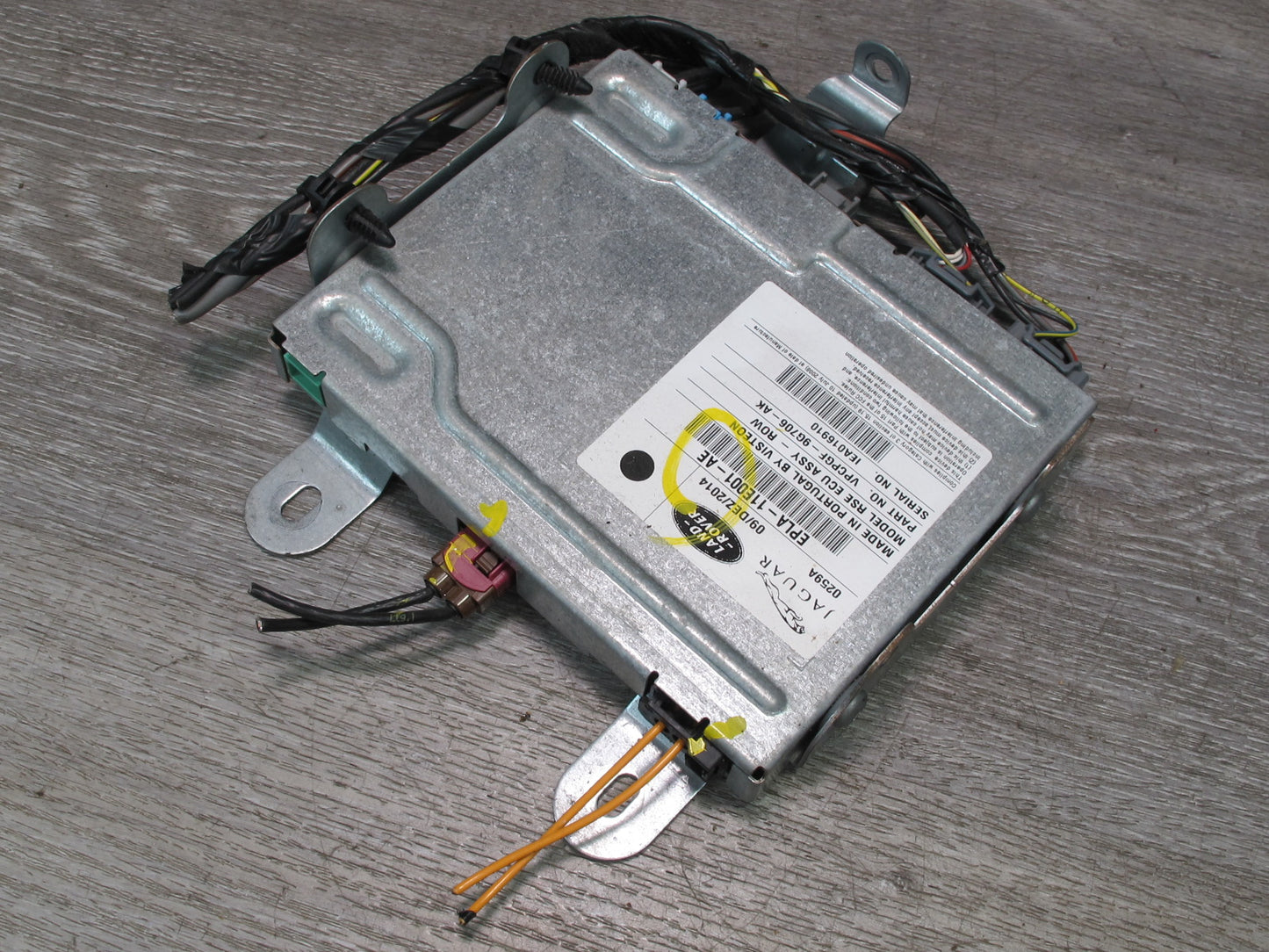 2013-2022 Land Range Rover L405 Rear Entertainment Media System Control Module