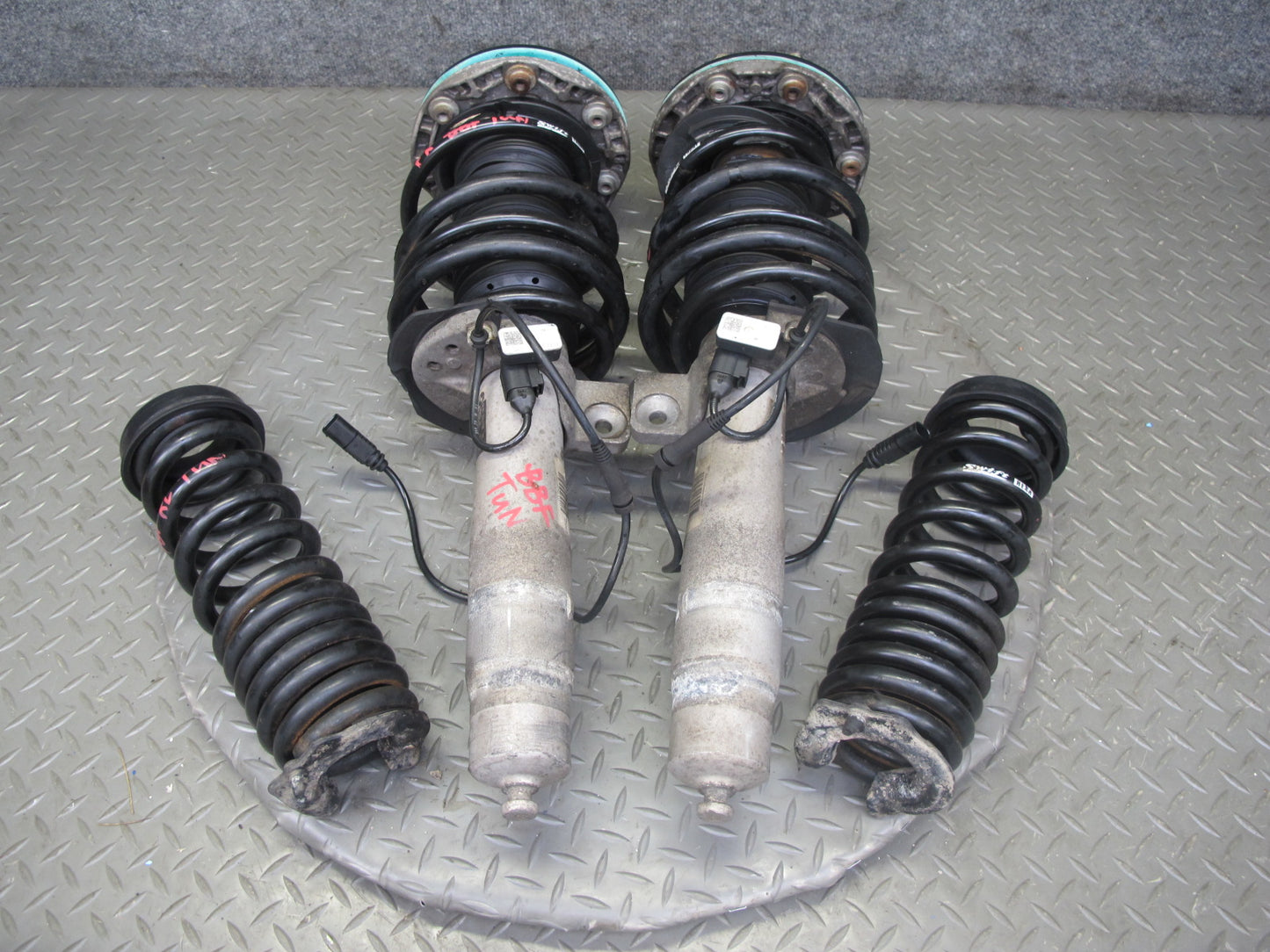 2015-2020 BMW F82 F83 M4 Front EDC Strut Shock Absorber & Rear Coil Spring Set