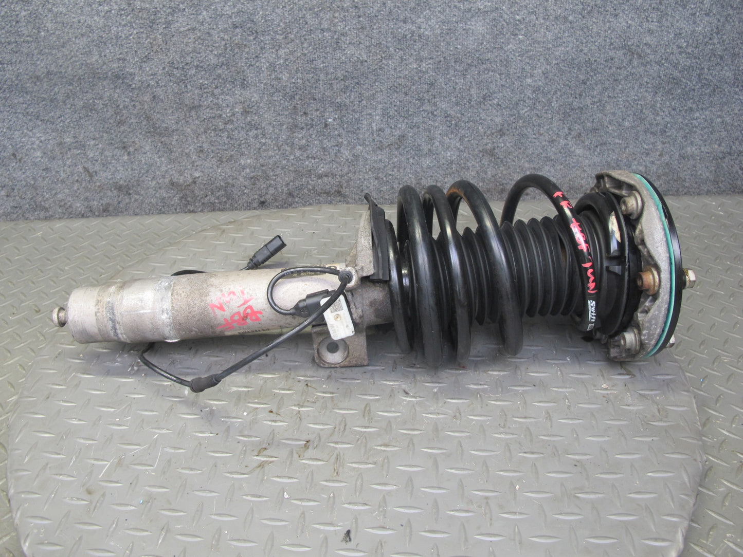2015-2020 BMW F82 F83 M4 Front EDC Strut Shock Absorber & Rear Coil Spring Set