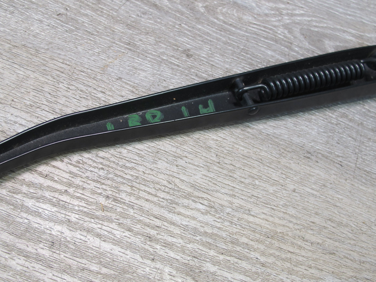2013-2022 Land Range Rover L405 Front Left & Right Windshield Wiper Arm Set of 2