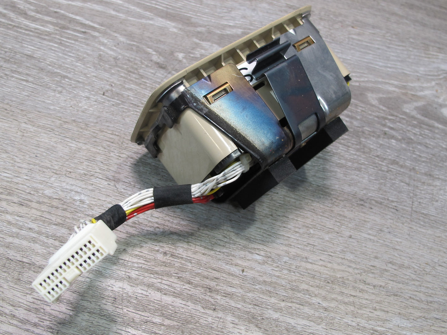 2003-2007 Lexus UZJ100L LX470 Rear A/C Climate Heater Temperature Control Switch