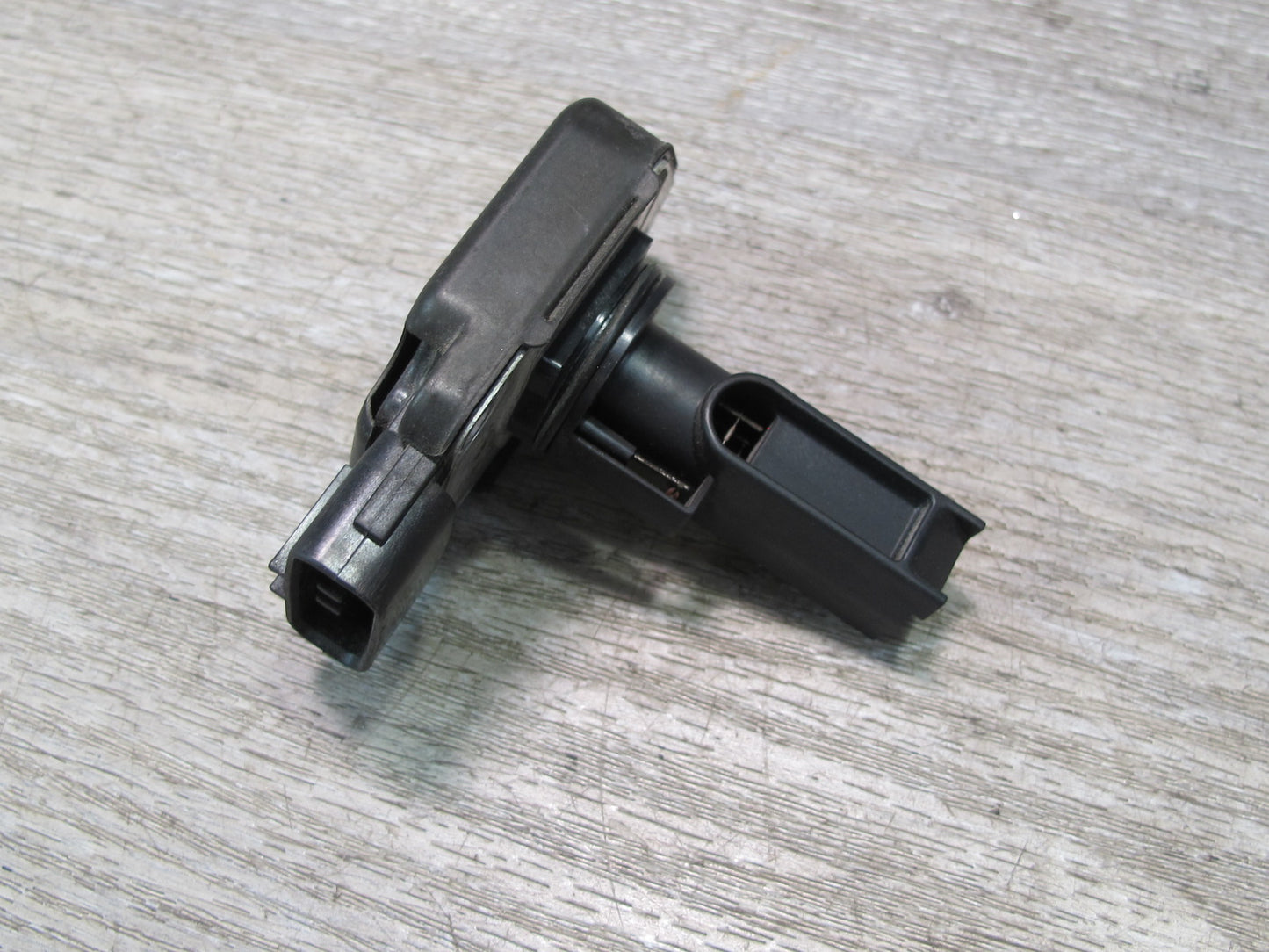 1998-2005 Lexus UZJ100L LX470 MAF Intake Mass Air Flow Meter Sensor 22204-75020