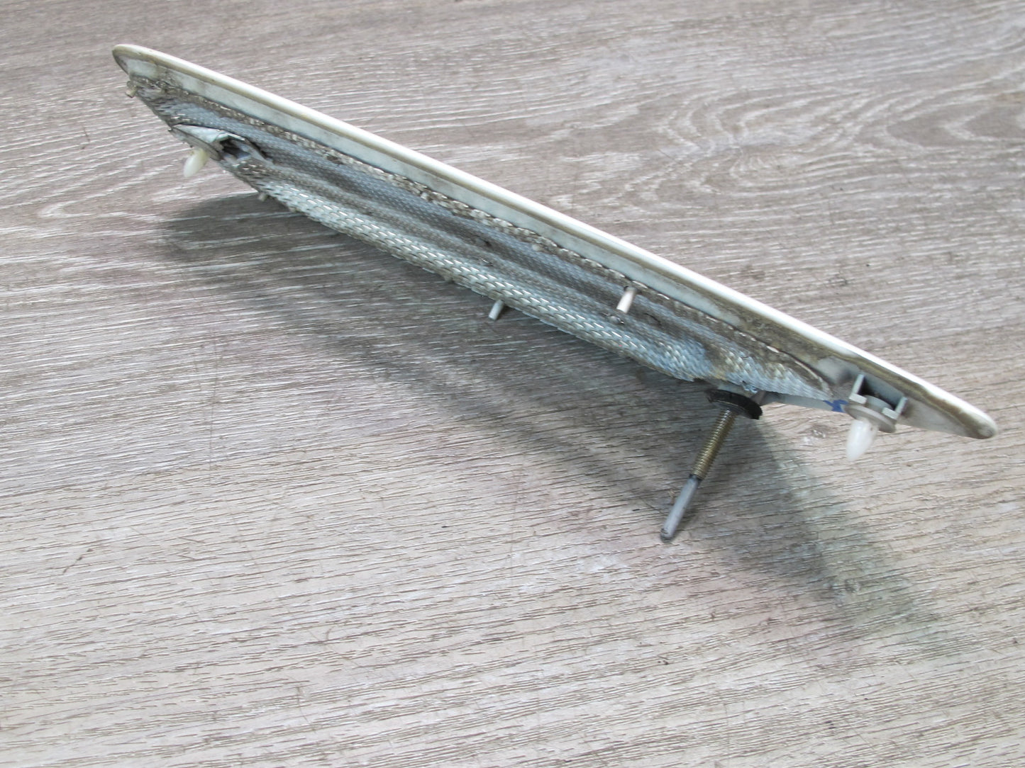 1998-2007 Lexus UZJ100L LX470 Rear Left Right Quarter Vent Trim Grille White Set