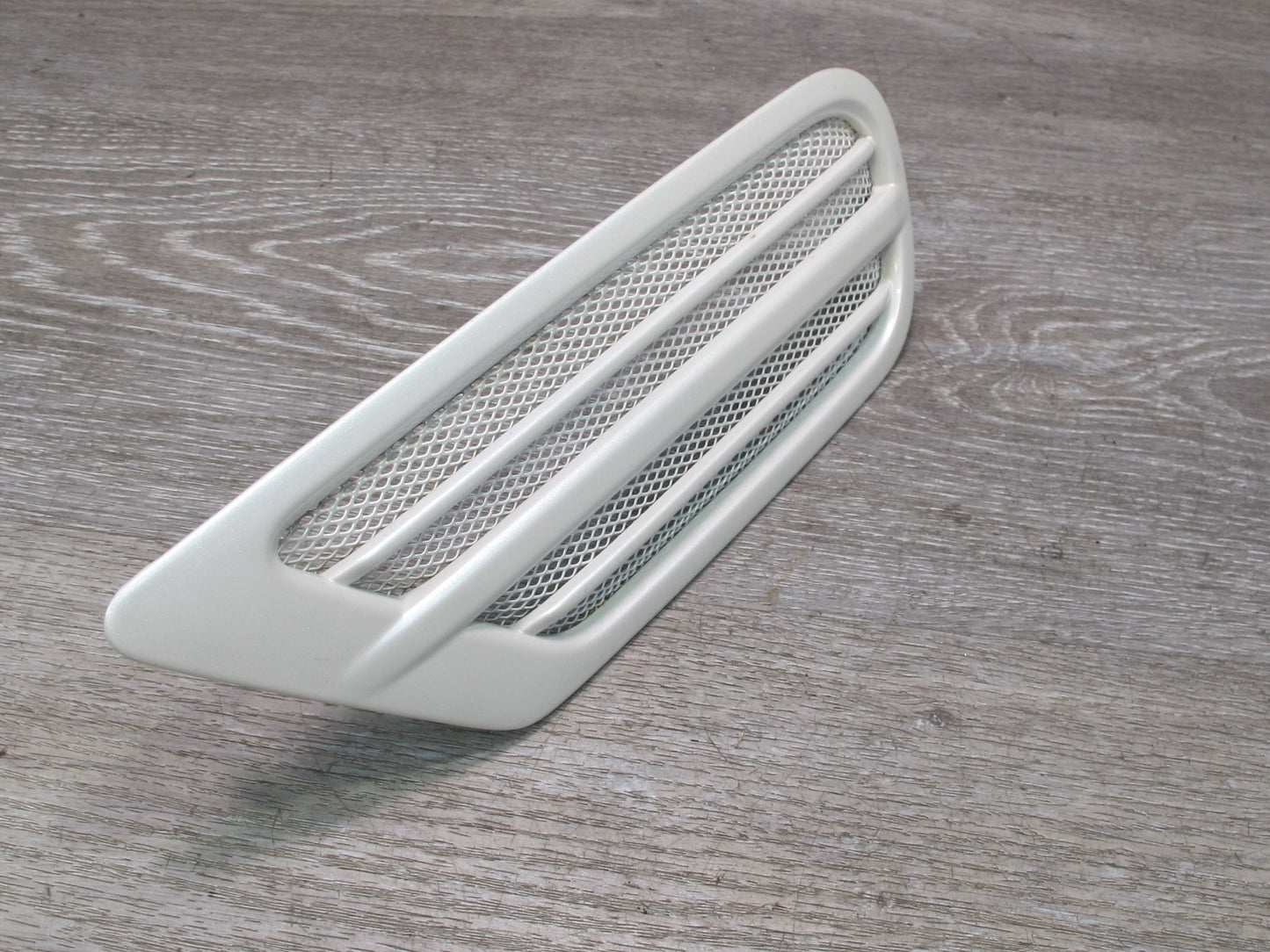 1998-2007 Lexus UZJ100L LX470 Rear Left Right Quarter Vent Trim Grille White Set