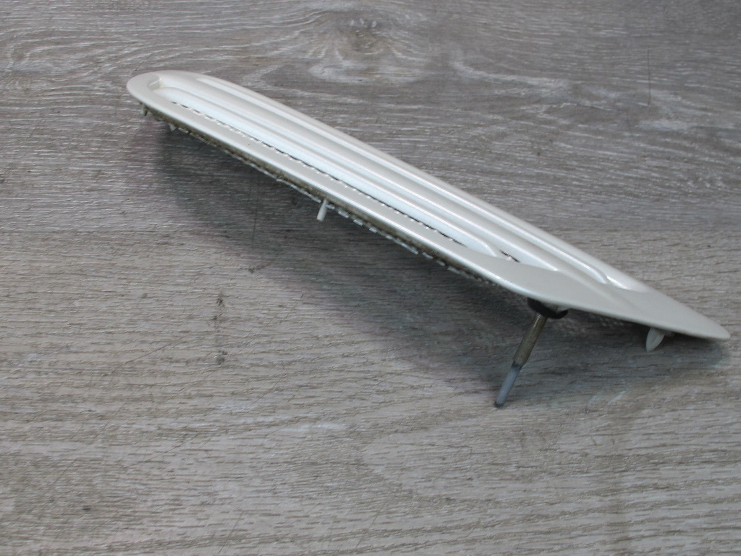 1998-2007 Lexus UZJ100L LX470 Rear Left Right Quarter Vent Trim Grille White Set