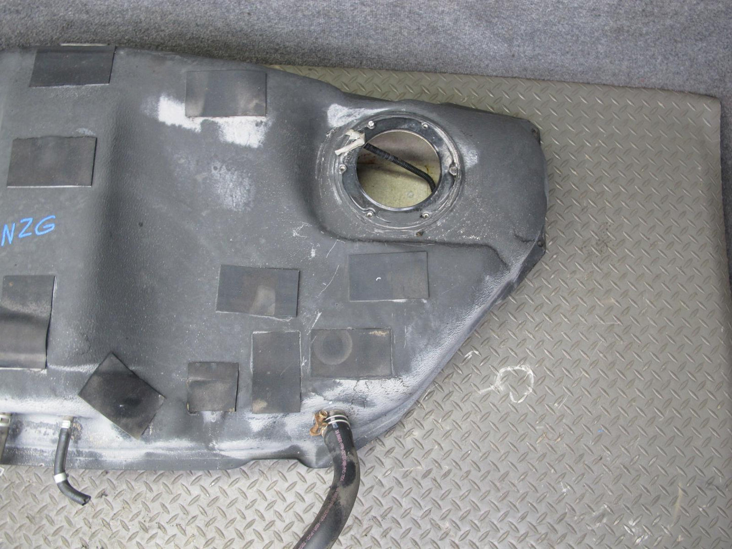 07-09 Nissan 350Z Z33 Convertible Fuel Gas Tank Reservoir w Fuel Filler Neck OEM