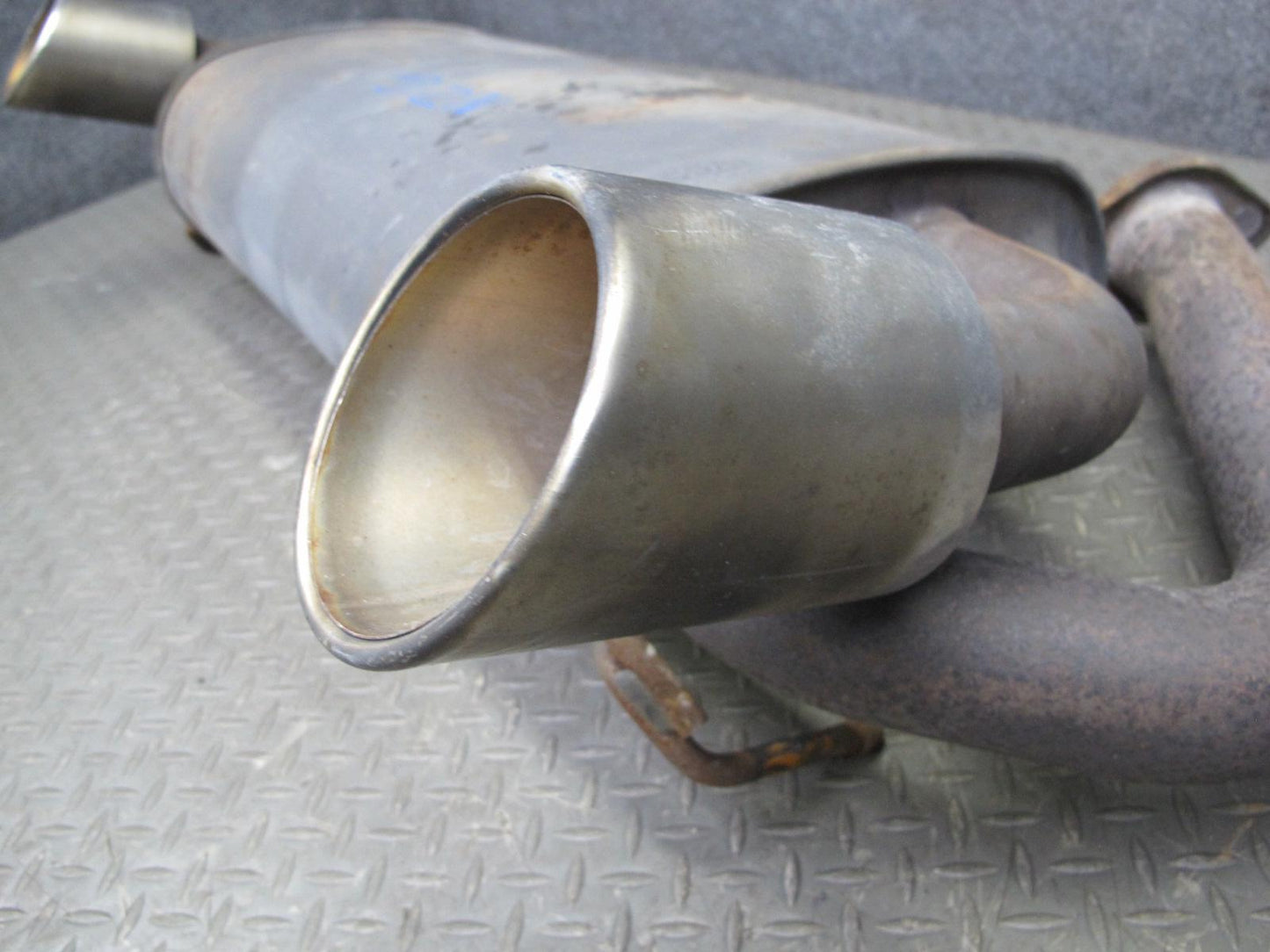 07-09 Nissan 350Z Z33 Convertible VQ35HR Rear Exhaust Muffler 20100-CD700 OEM