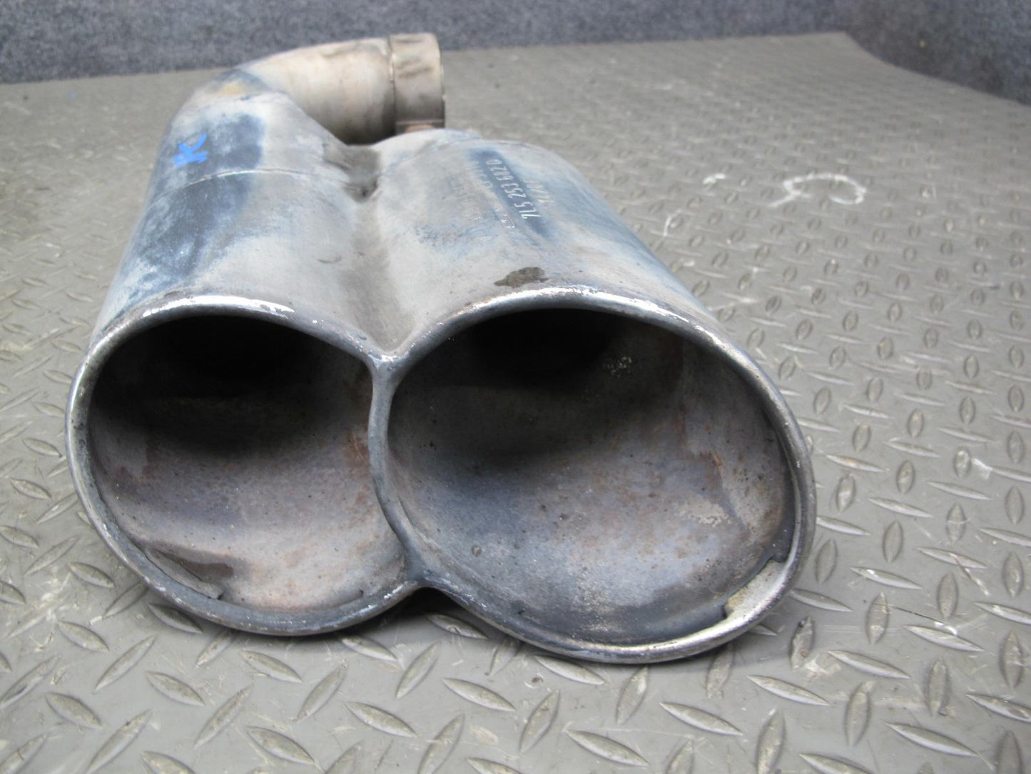 2006 Porsche Cayenne 955 Turbo S Rear Left & Right Exhaust Muffler Tip Set