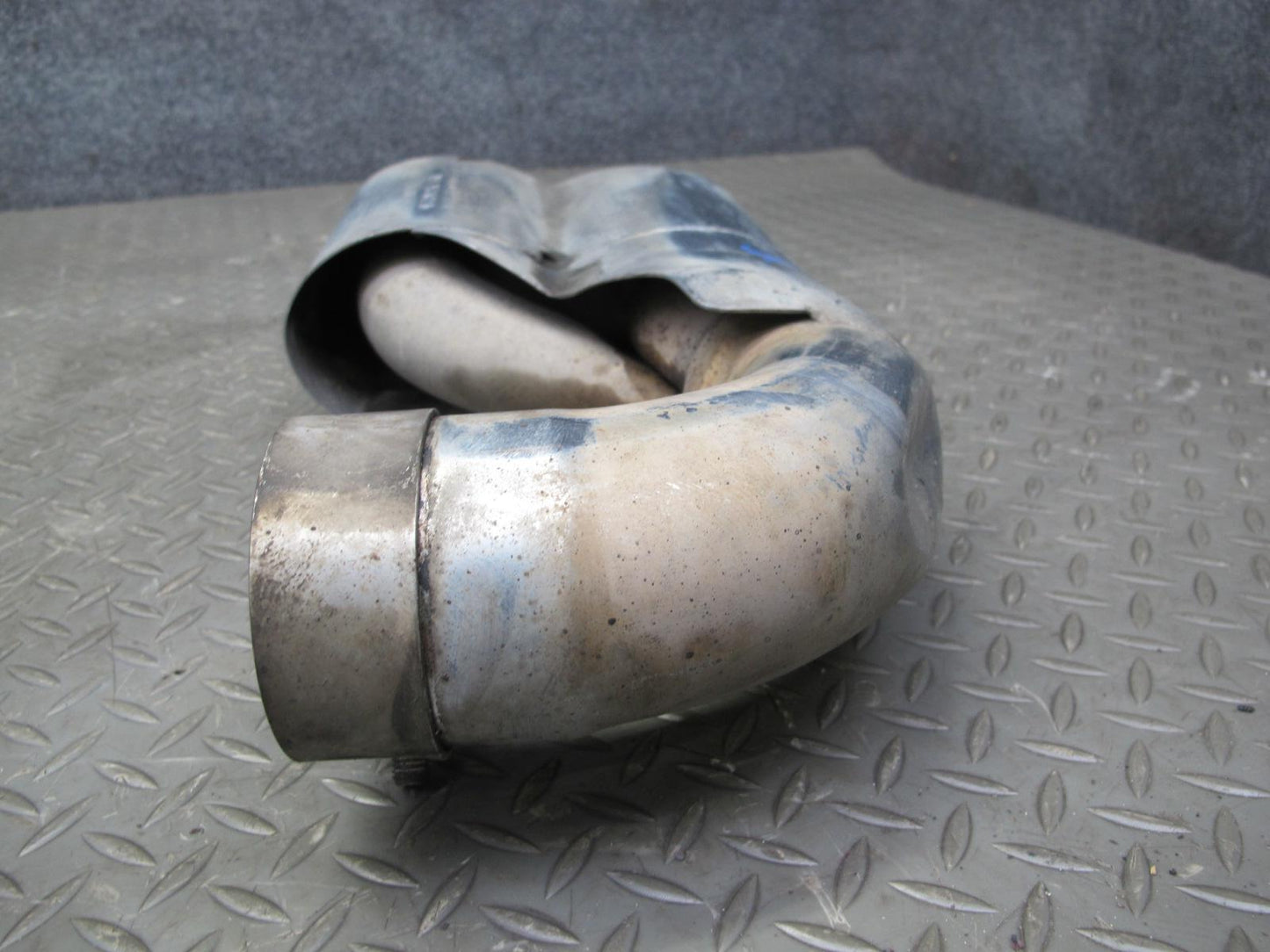 2006 Porsche Cayenne 955 Turbo S Rear Left & Right Exhaust Muffler Tip Set