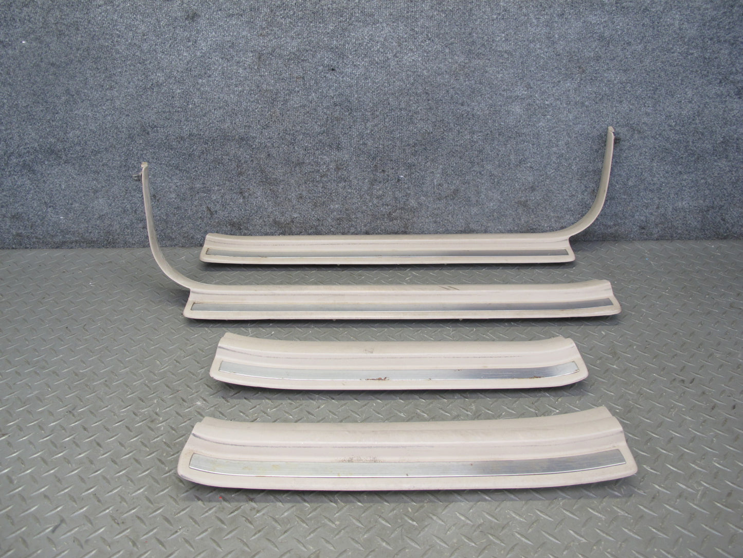 95-97 Lexus LS400 Set of 4 Front & Rear Door Scuff Sill Plate Trim Panel OEM