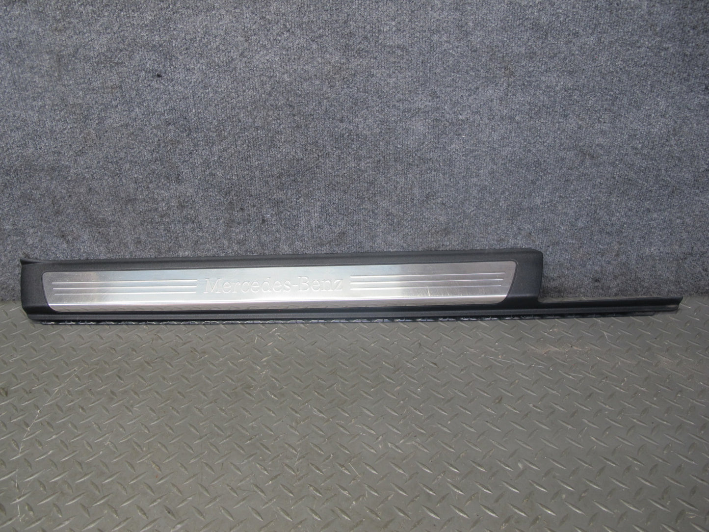 12-20 Mercedes R172 SLK SLC Left Right Side Door Sill Scuff Step Trim Panel Set