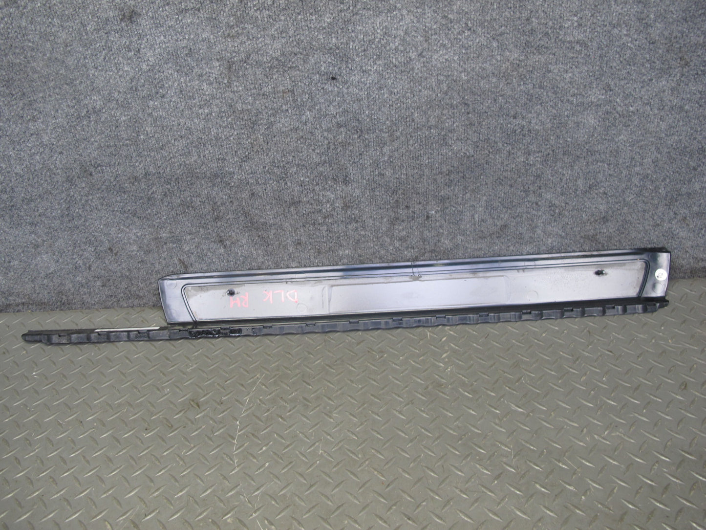 12-20 Mercedes R172 SLK SLC Left Right Side Door Sill Scuff Step Trim Panel Set