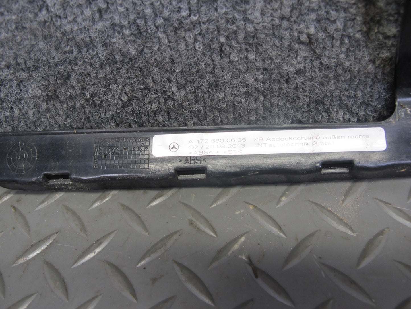 12-20 Mercedes R172 SLK SLC Left Right Side Door Sill Scuff Step Trim Panel Set