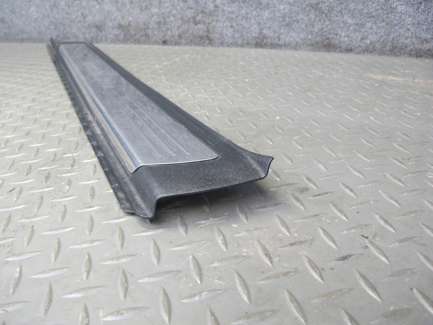 12-20 Mercedes R172 SLK SLC Left Right Side Door Sill Scuff Step Trim Panel Set