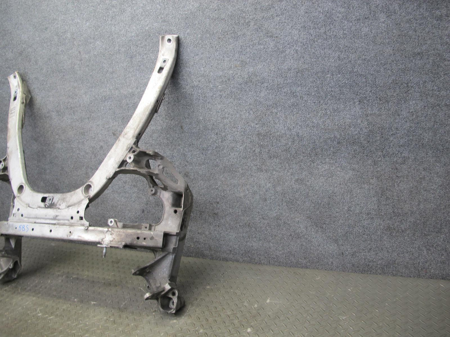 2006-2010 BMW E63 M6 Coupe Front Engine Subframe Crossmember Cradle Axle Support