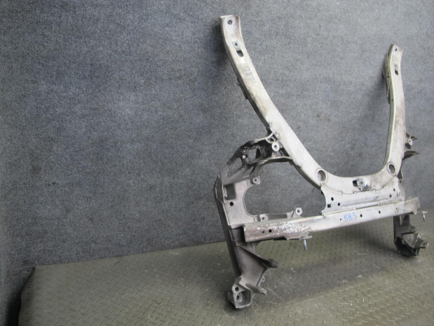 2006-2010 BMW E63 M6 Coupe Front Engine Subframe Crossmember Cradle Axle Support