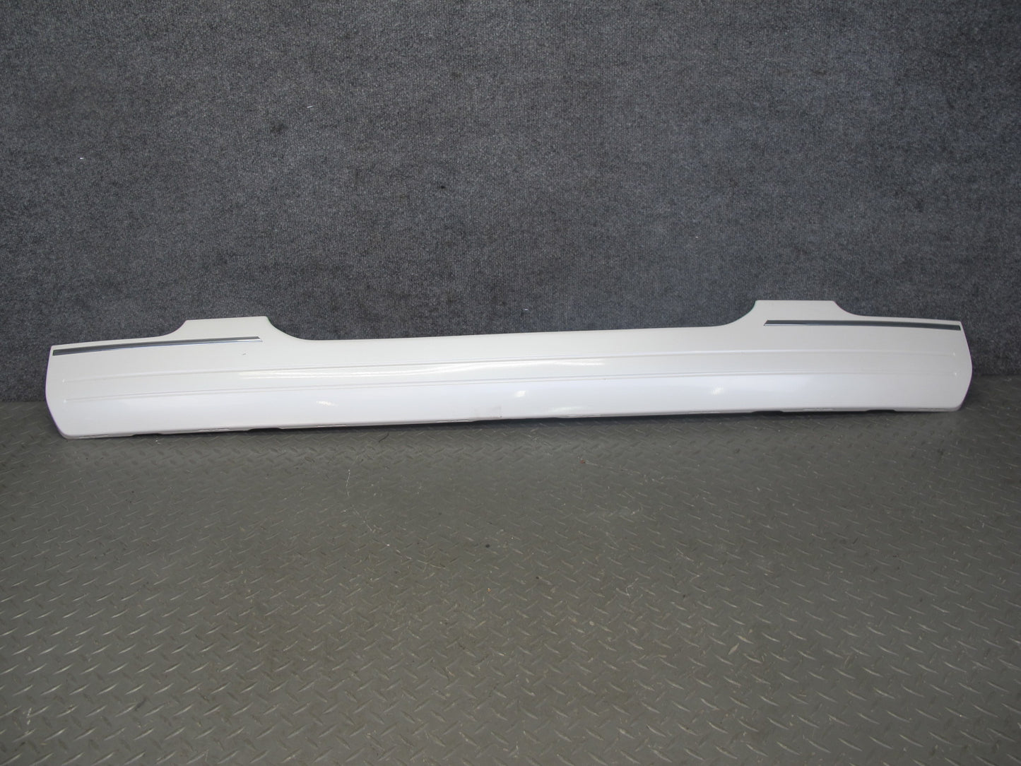 2003-2007 Lexus UZJ100L LX470 Rear Lower Gate Trim Molding Cover 75801-594W0