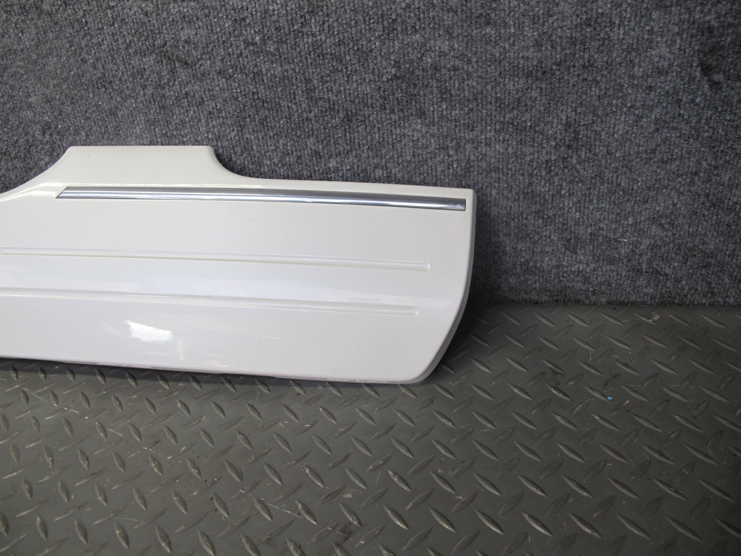 2003-2007 Lexus UZJ100L LX470 Rear Lower Gate Trim Molding Cover 75801-594W0
