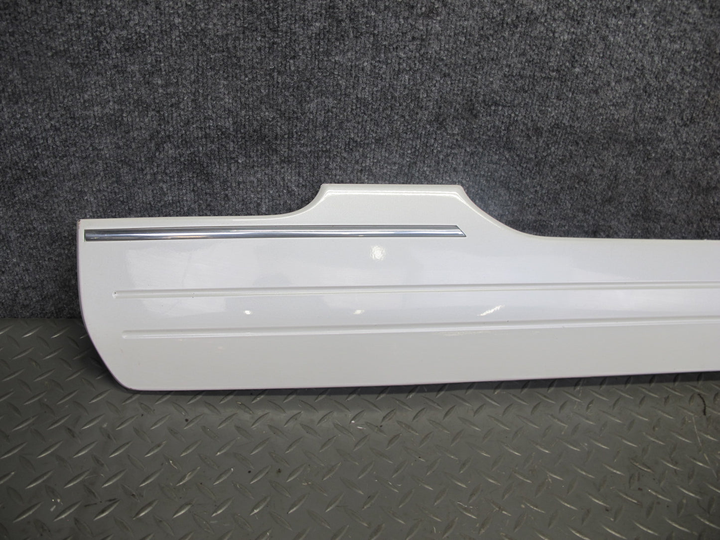 2003-2007 Lexus UZJ100L LX470 Rear Lower Gate Trim Molding Cover 75801-594W0
