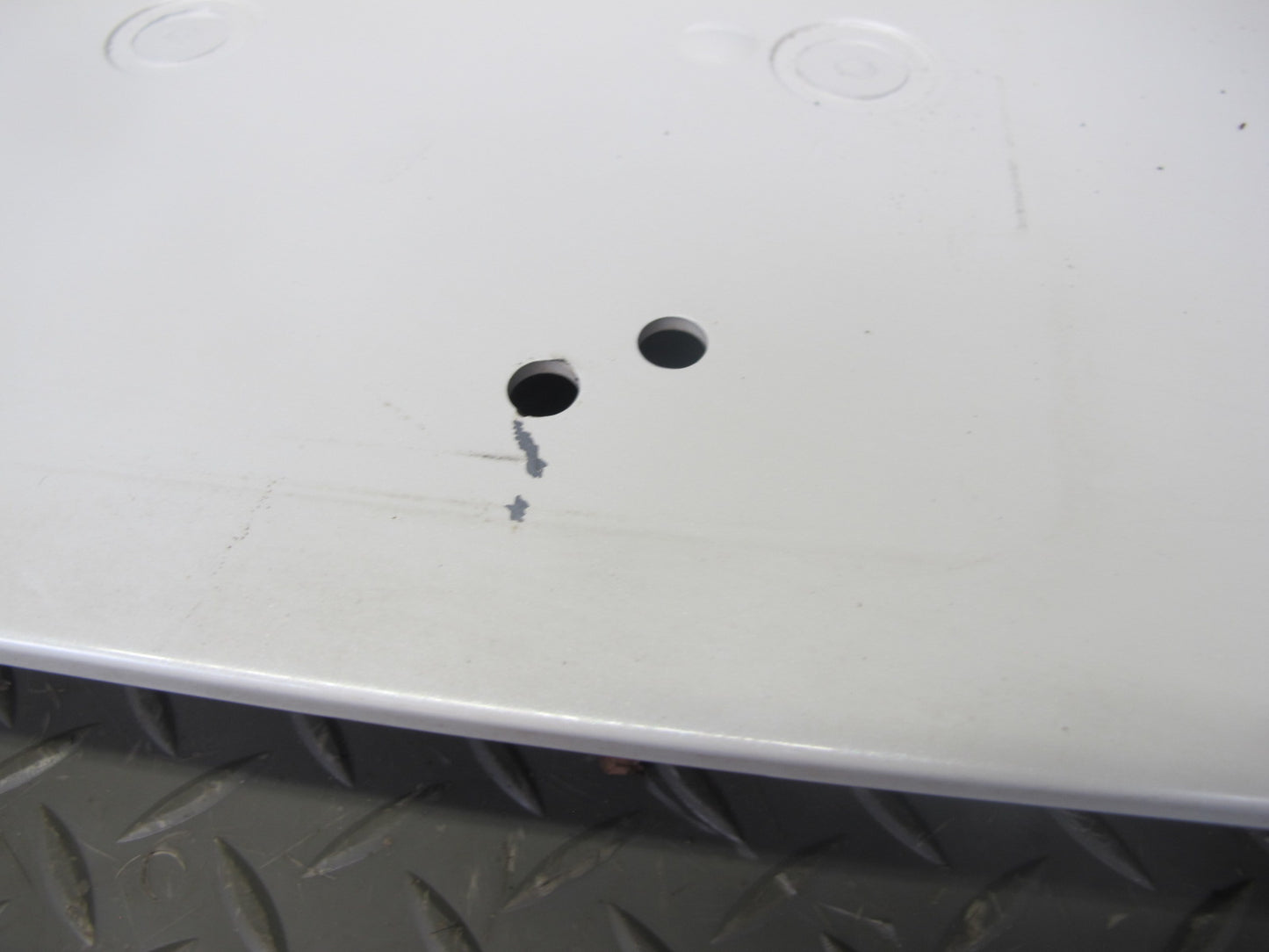 2003-2007 Lexus UZJ100L LX470 Rear Trunk Lid Tailgate License Plate Trim Panel