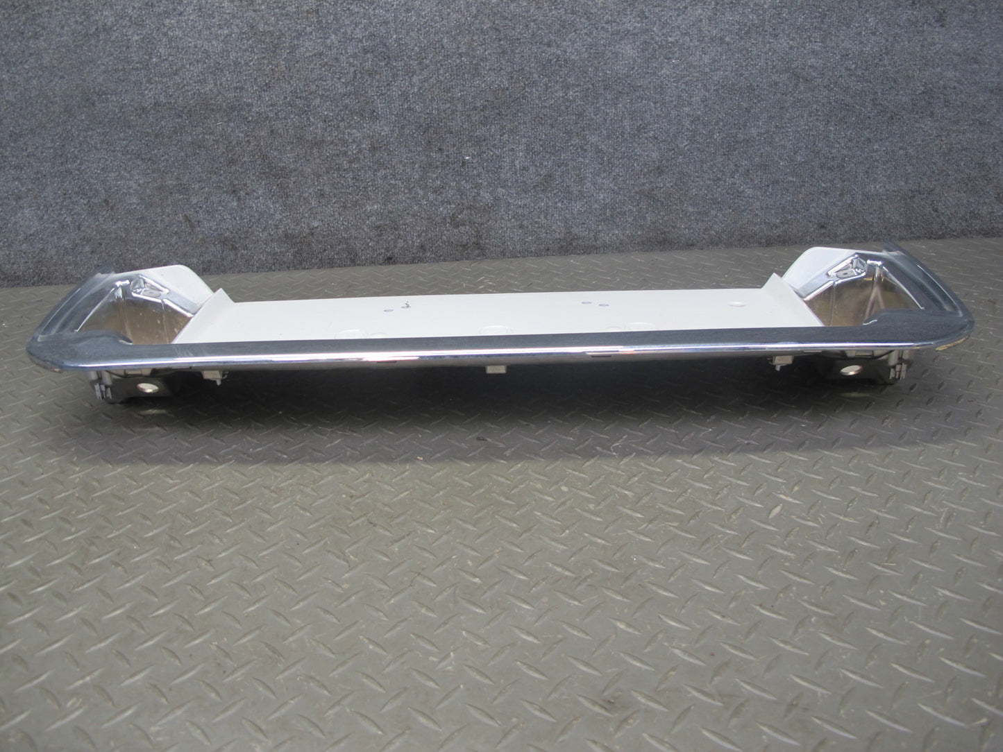 2003-2007 Lexus UZJ100L LX470 Rear Trunk Lid Tailgate License Plate Trim Panel