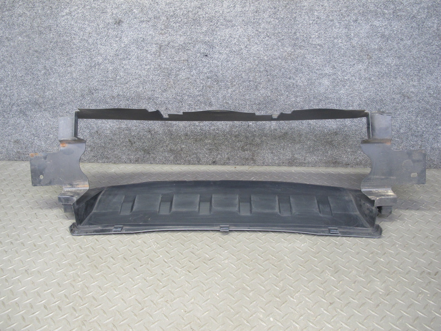 2013-2022 Land Range Rover L405 Front Radiator Air Deflector Guide Duct