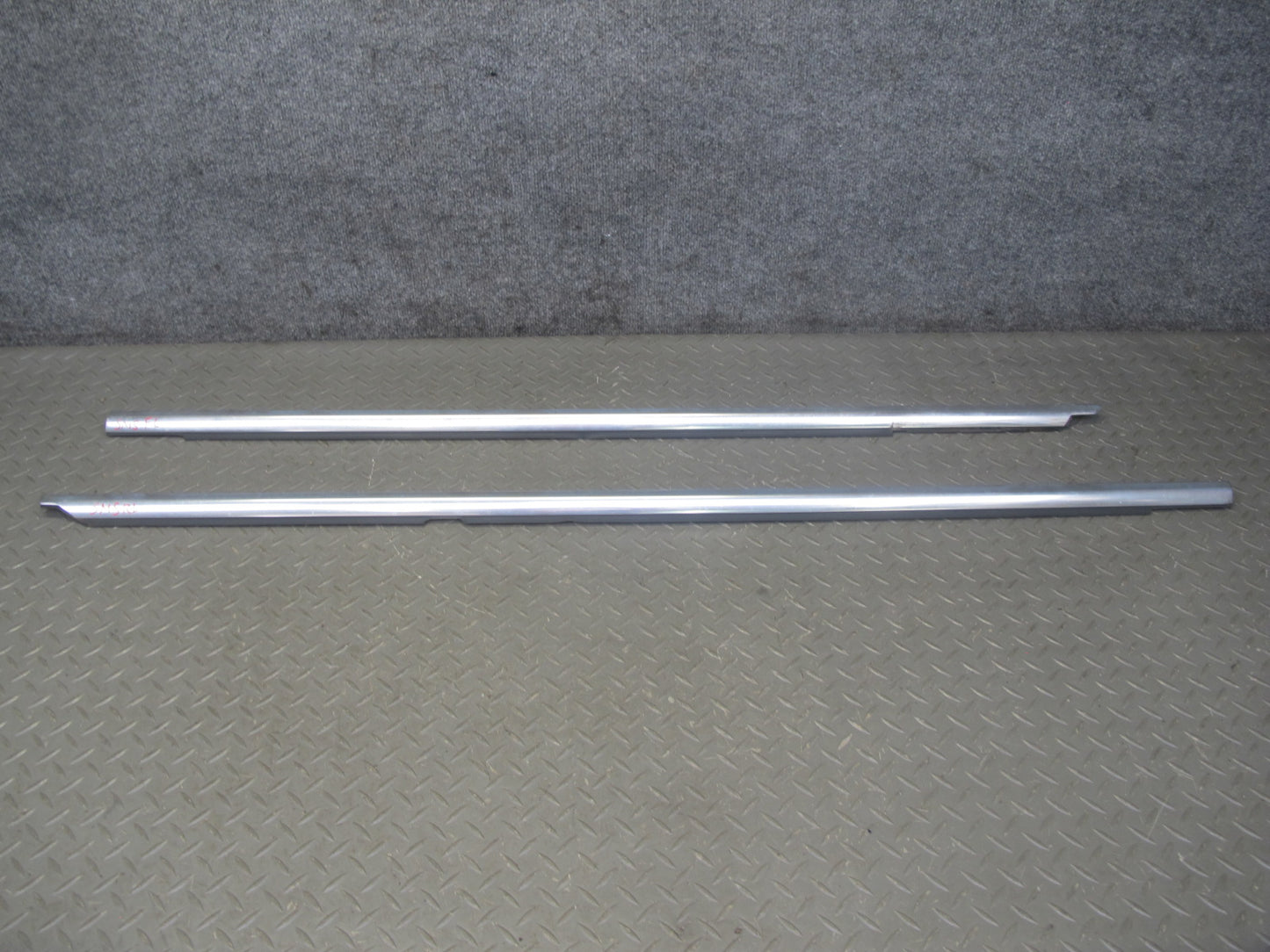 07-13 Mercedes W221 Front & Rear Left Door Window Molding Weatherstrip Set OEM