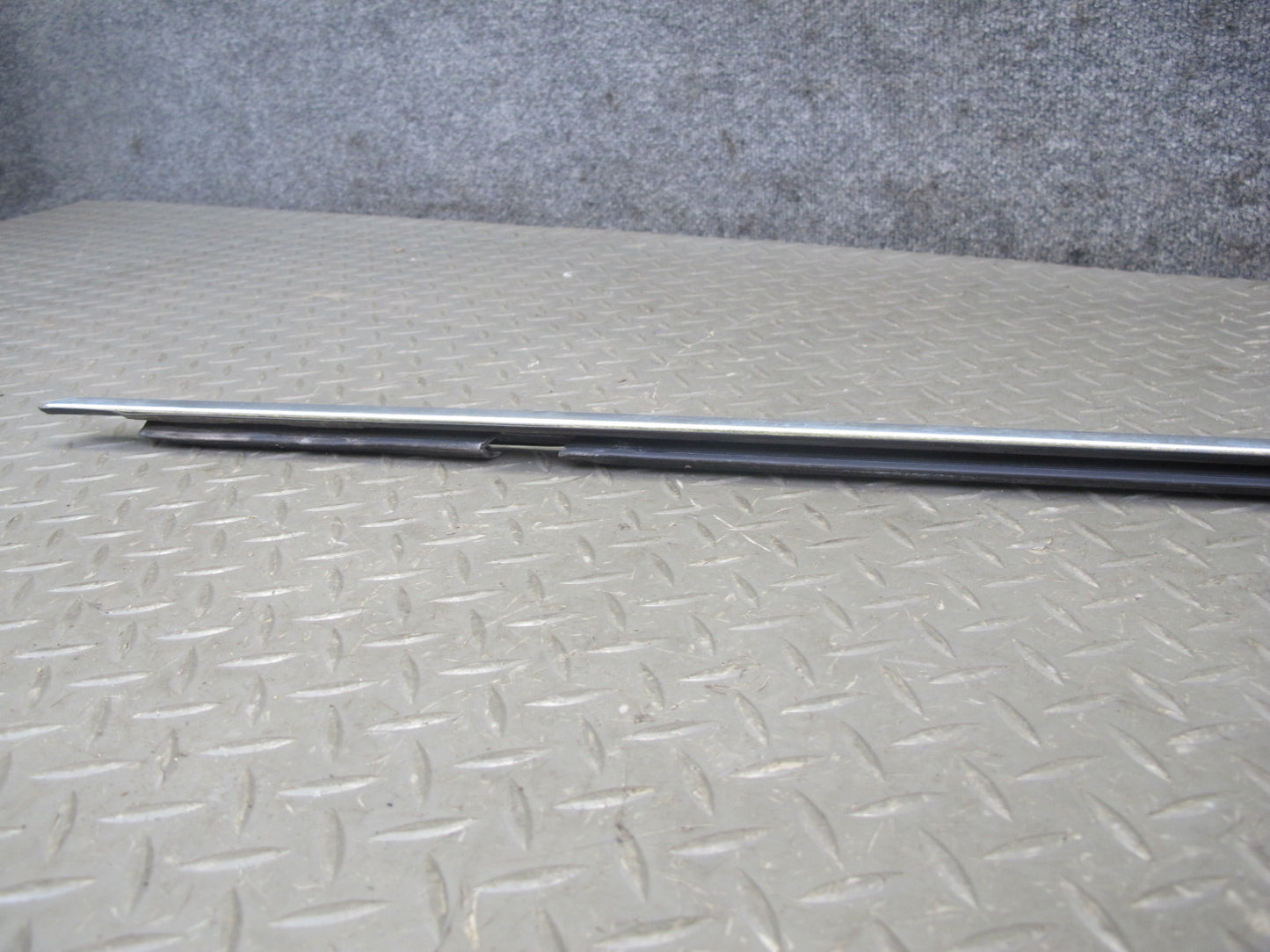 07-13 Mercedes W221 Front & Rear Left Door Window Molding Weatherstrip Set OEM