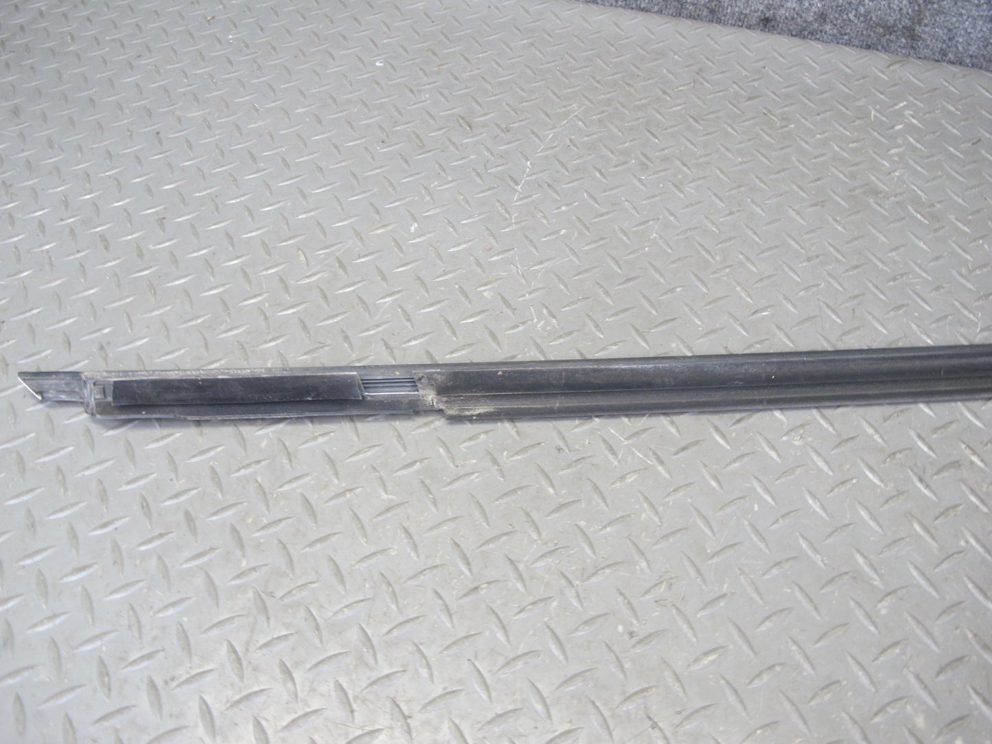 07-13 Mercedes W221 Front & Rear Left Door Window Molding Weatherstrip Set OEM