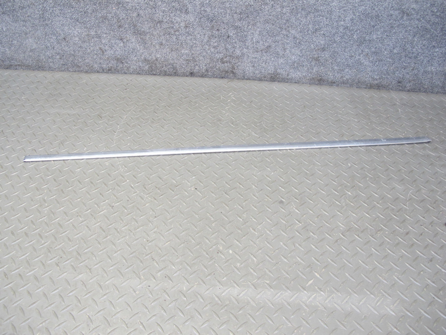75-85 Mercedes W123 Rear Left Door Chrome Trim Cover Molding Set OEM