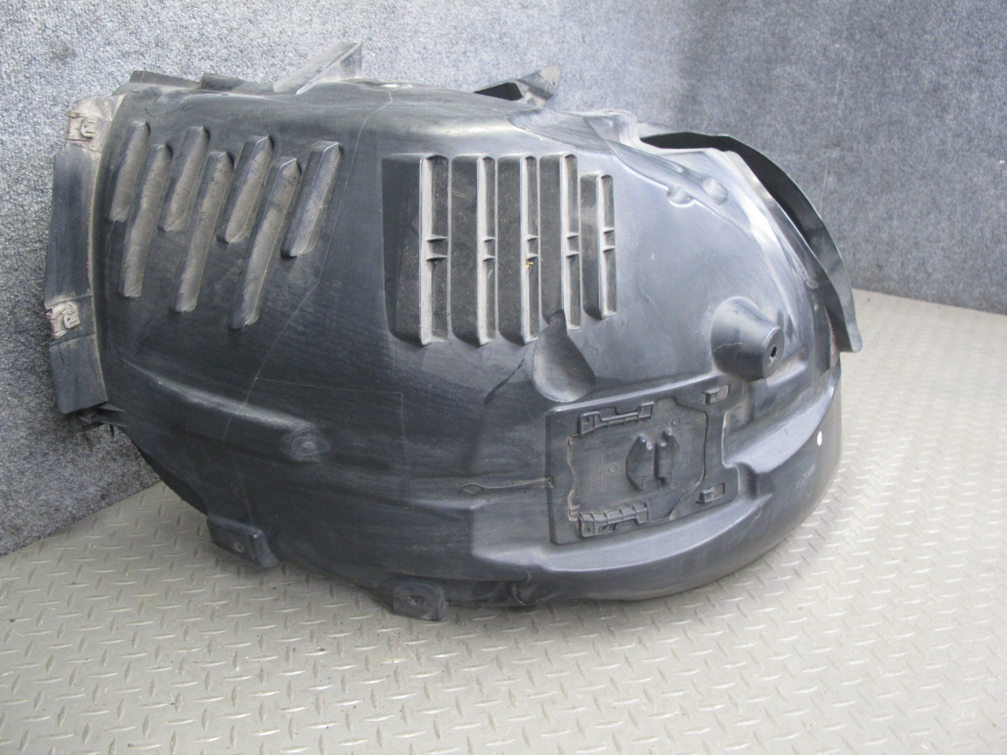 2012-2020 Mercedes R172 SLK SLC Front Left Fender Wheel Liner Splash Shield