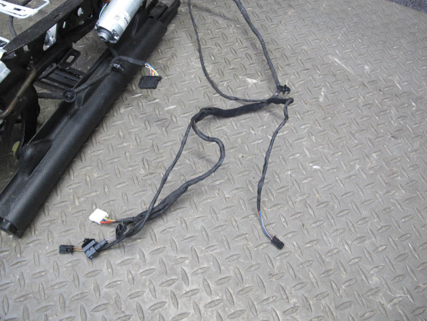 2015-2017 BMW F82 M4 Front Left Seat Lower Frame Track Rail w Motors