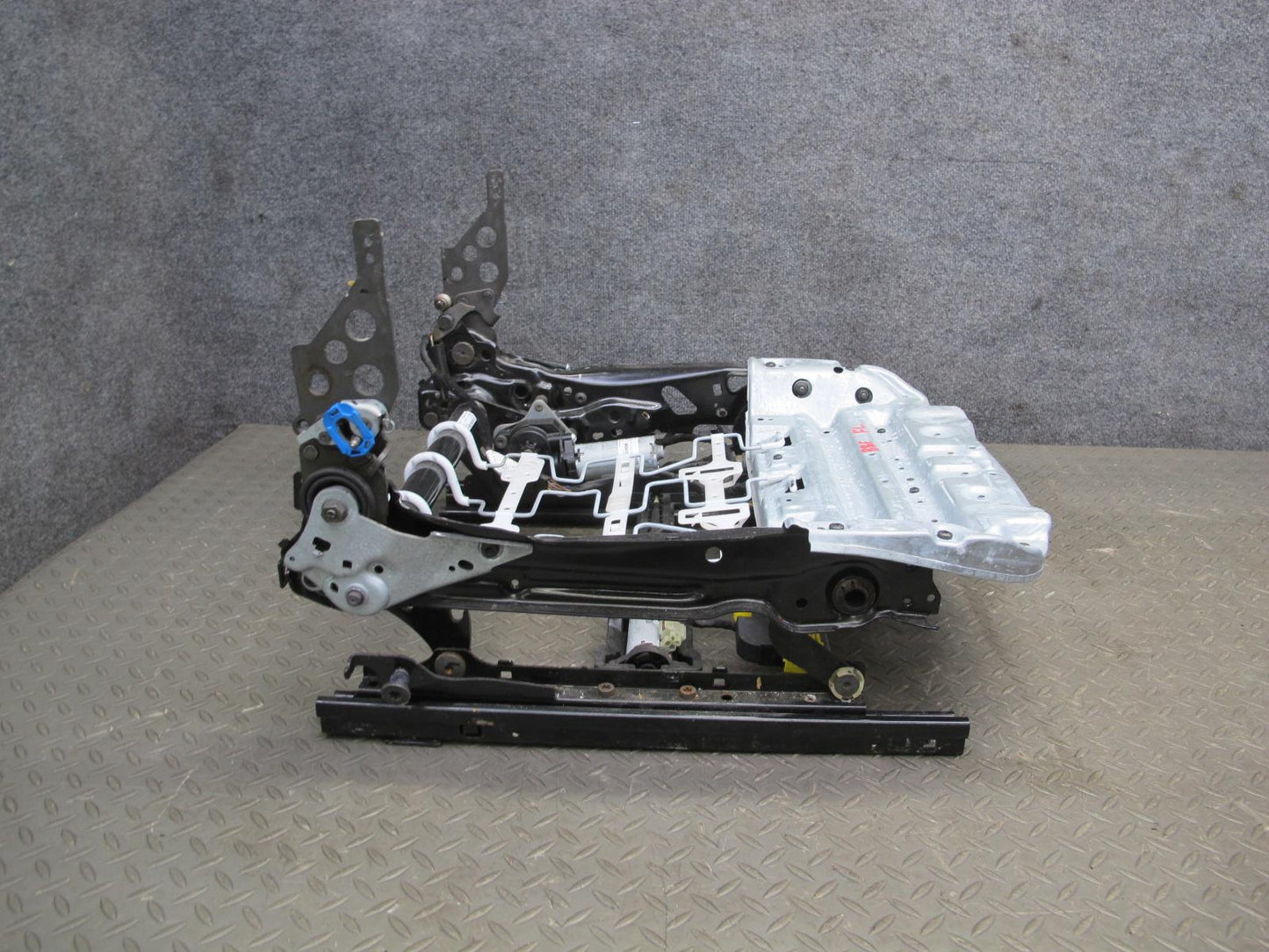 2015-2017 BMW F82 M4 Front Left Seat Lower Frame Track Rail w Motors