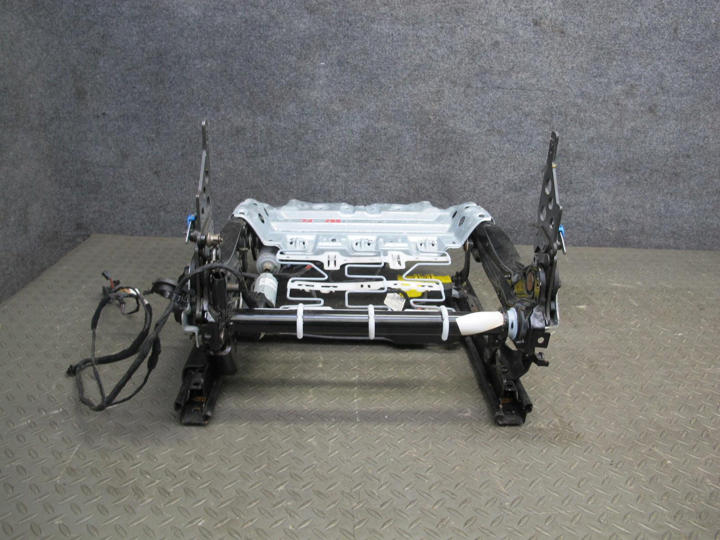 2015-2017 BMW F82 M4 Front Left Seat Lower Frame Track Rail w Motors