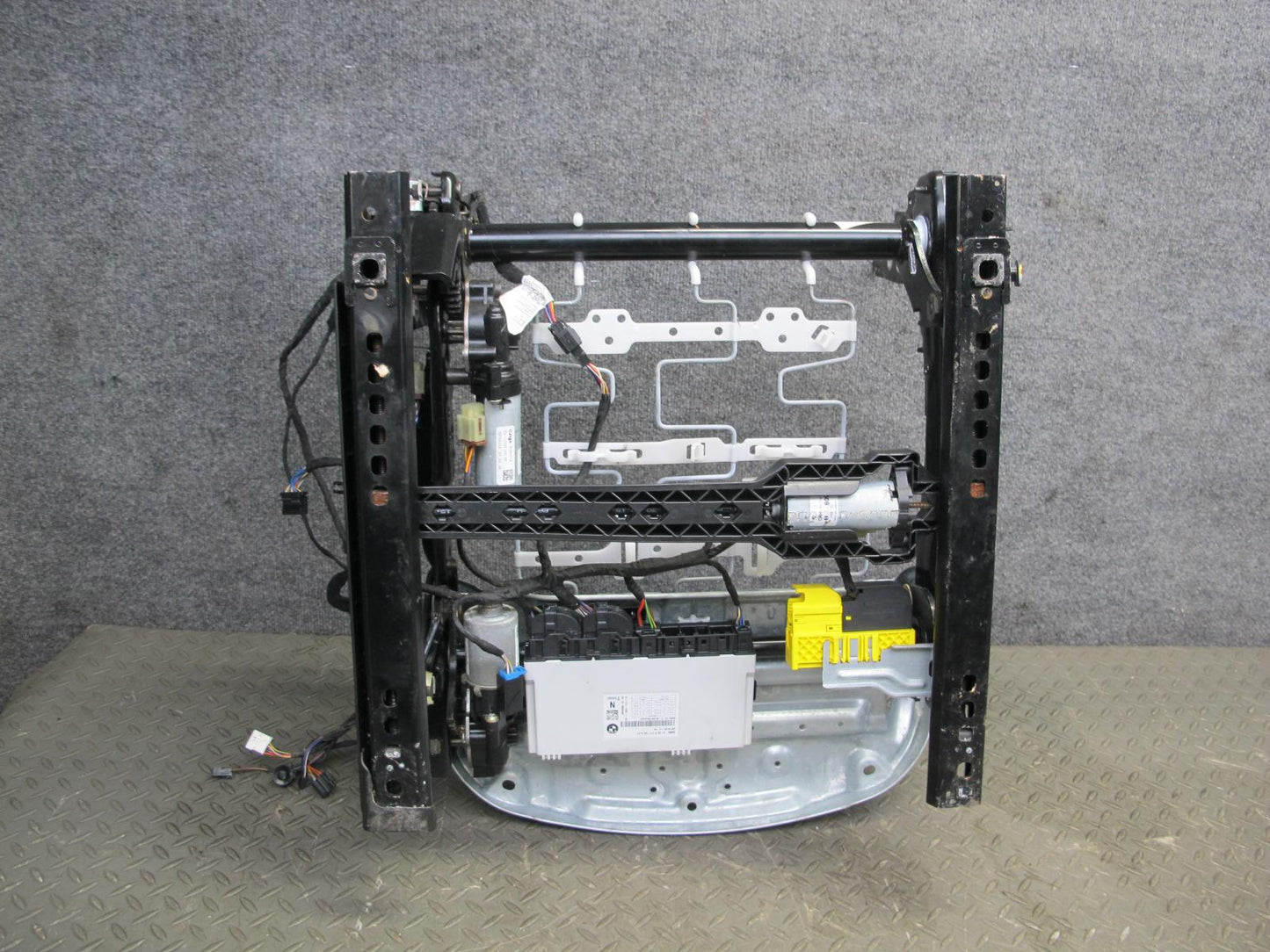 2015-2017 BMW F82 M4 Front Left Seat Lower Frame Track Rail w Motors