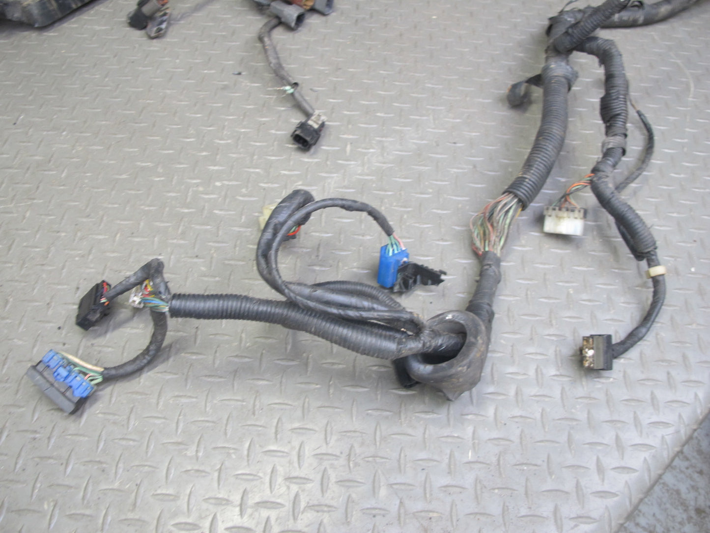 1993 Nissan Z32 300ZX VG30DE NON Turbo AT 2+2 Engine Bay Wire Wiring Harness OEM