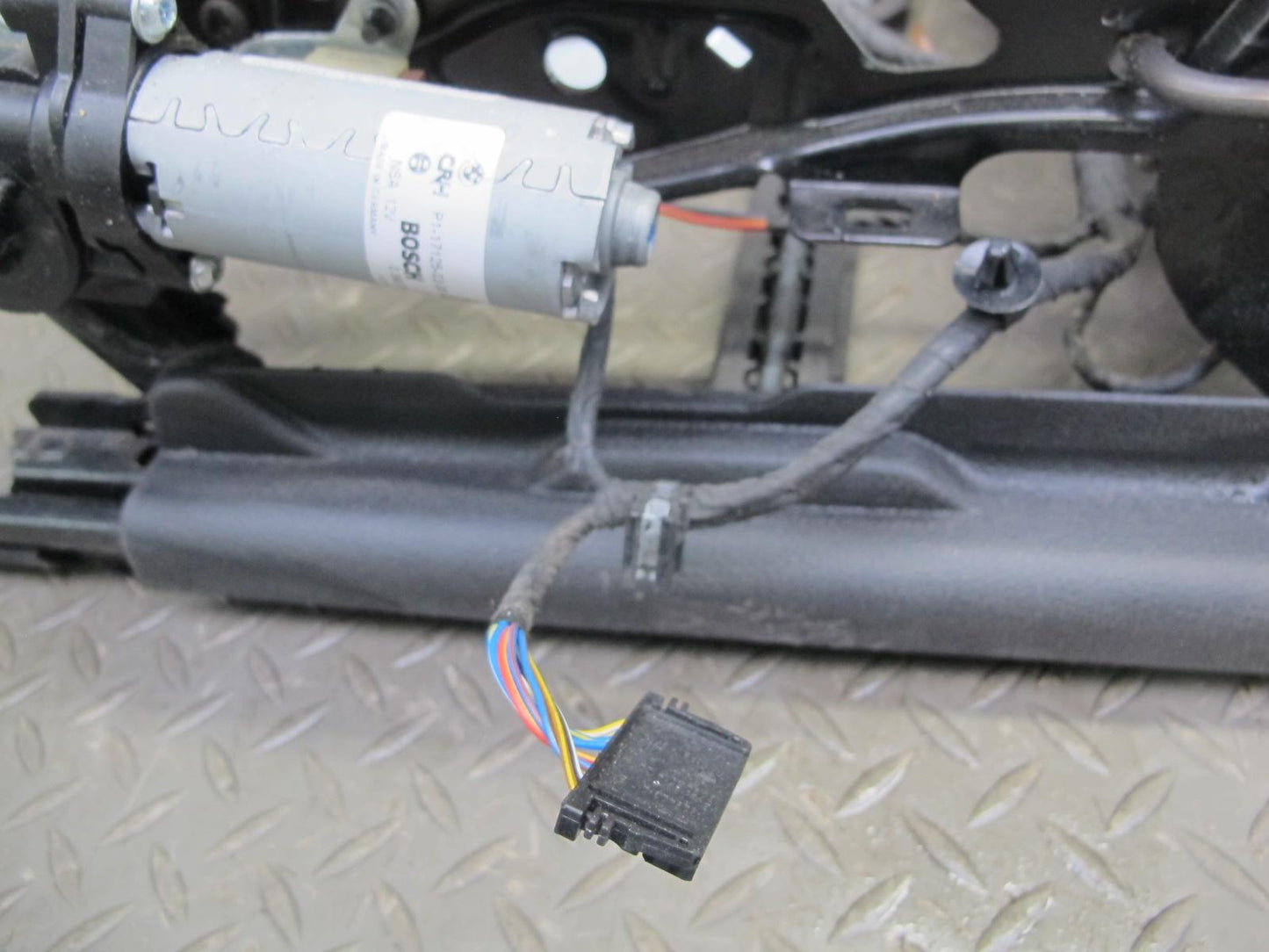 2015-2017 BMW F82 M4 Front Right Seat Lower Frame Track Rail w Motors