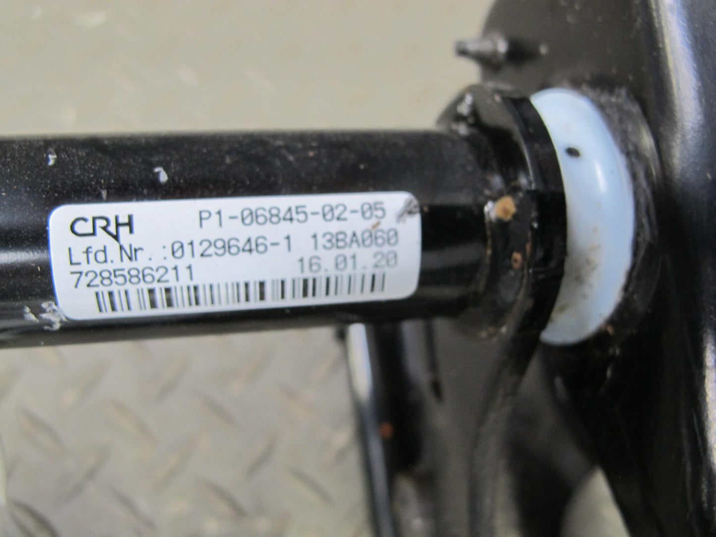 2015-2017 BMW F82 M4 Front Right Seat Lower Frame Track Rail w Motors