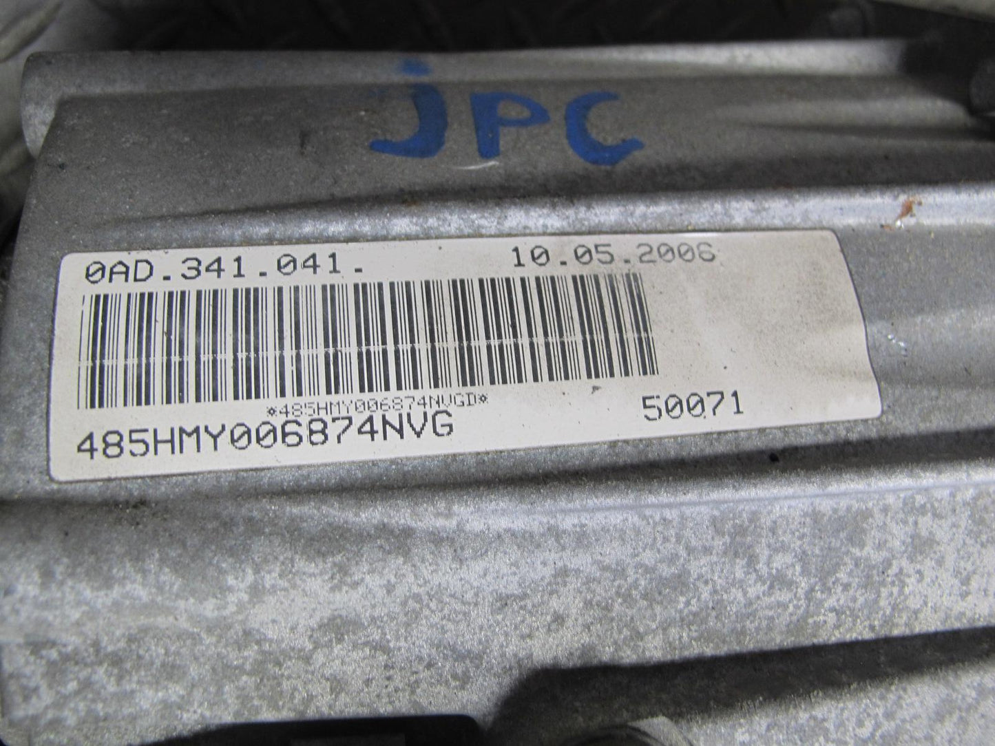 2003-2010 Porsche Cayenne 955 Turbo Transfer Case w Motor 0AD341041