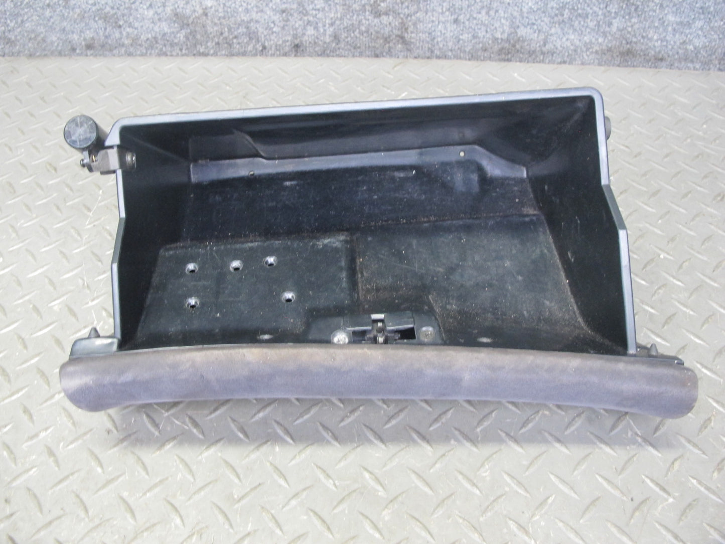92-93 Nissan Z32 300ZX Dash Glove Box Storage Compartment Door Lid OEM