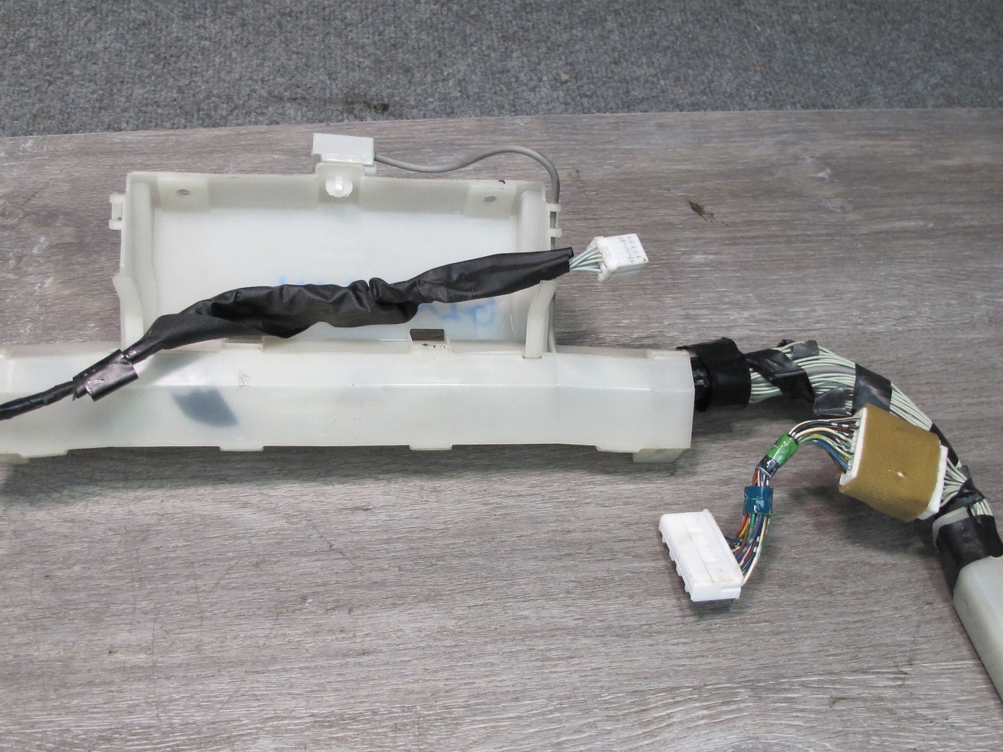 2003-2004 Lexus UZJ100L LX470 Instrument Panel Dashboard Wiring Harness