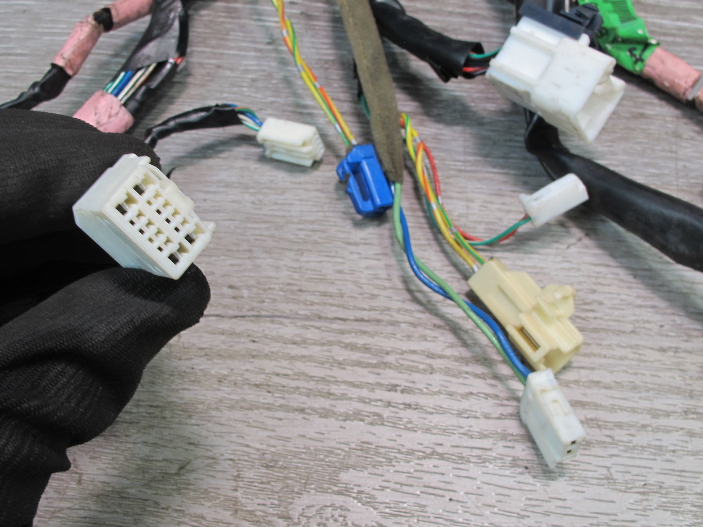 2003-2007 Lexus UZJ100L LX470 Front Right Passenger Side Door Wiring Harness
