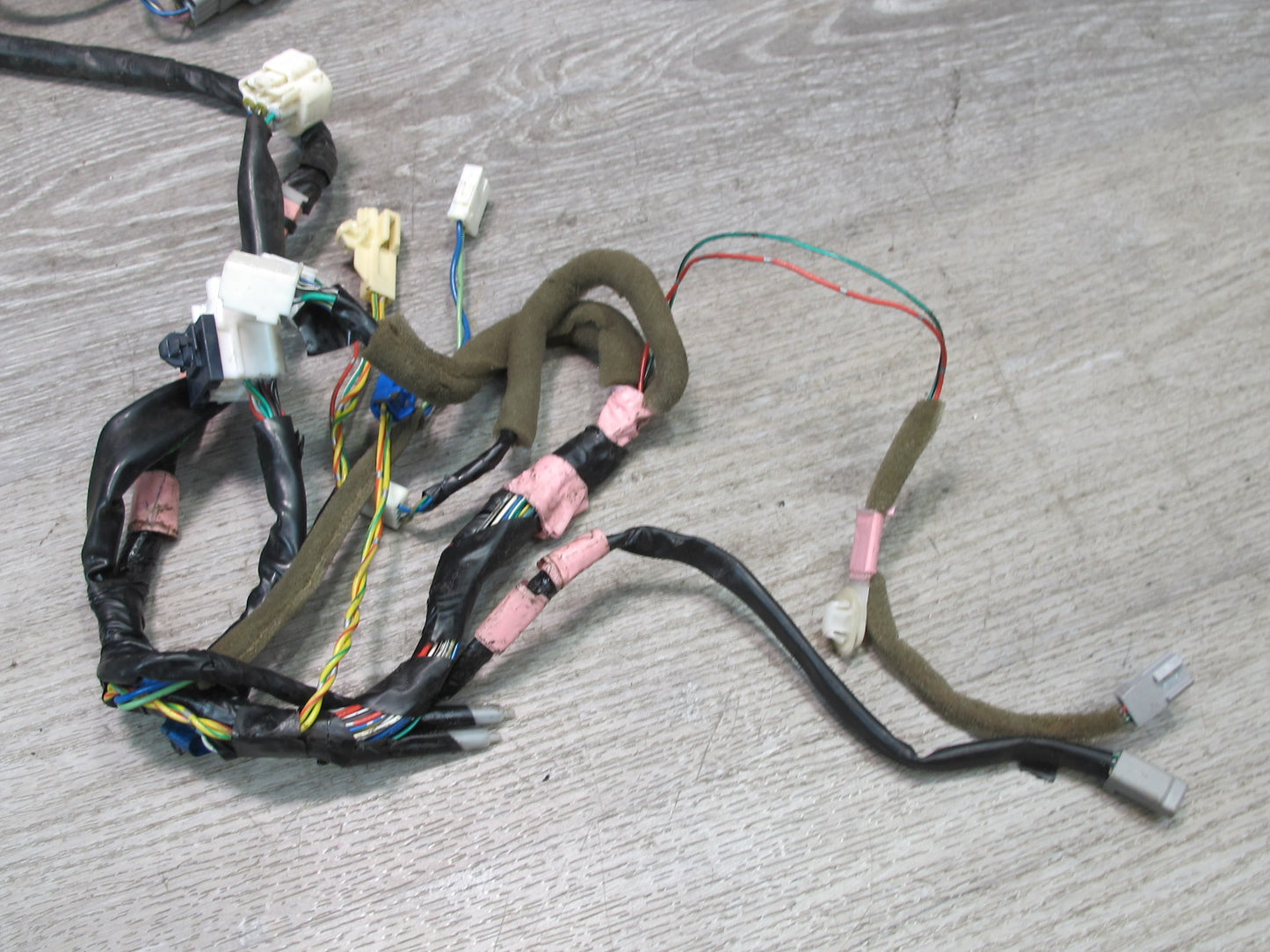 2003-2007 Lexus UZJ100L LX470 Front Right Passenger Side Door Wiring Harness