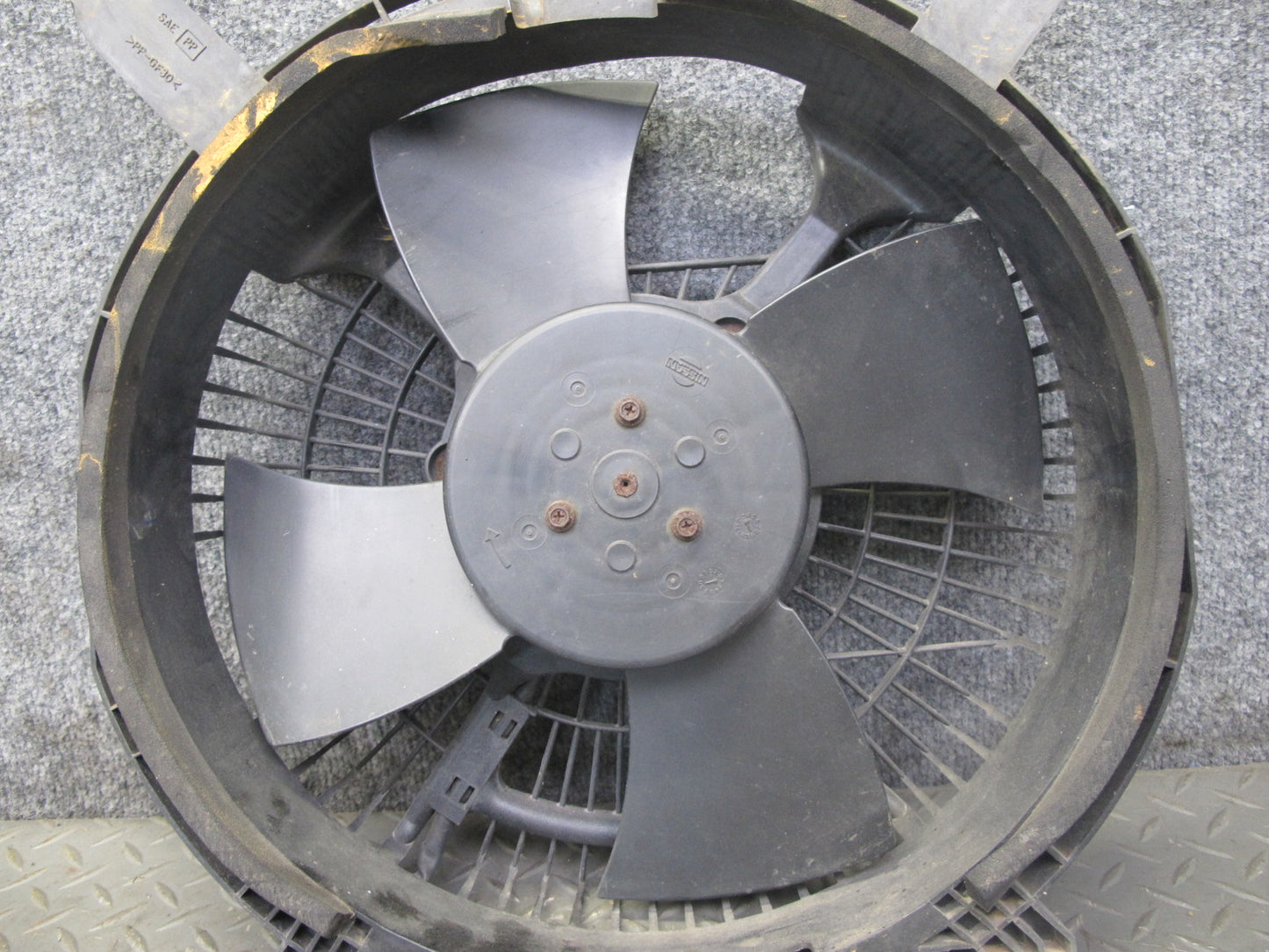 90-96 Nissan Z32 300ZX NON Turbo A/C Condenser 4 Blade Fan Motor OEM