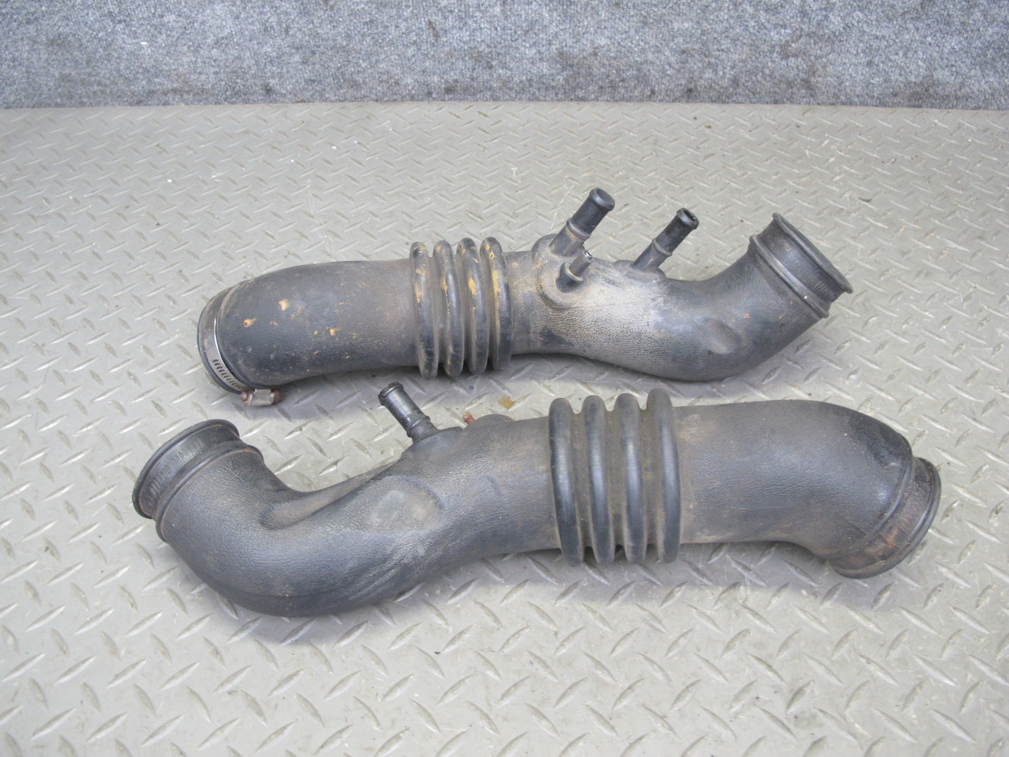 90-96 Nissan Z32 300ZX NON Turbo Left & Right Air Intake Duct Tube Pipe OEM