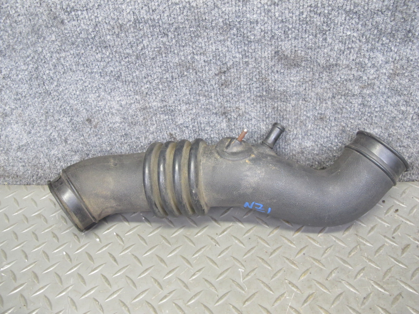 90-96 Nissan Z32 300ZX NON Turbo Left & Right Air Intake Duct Tube Pipe OEM